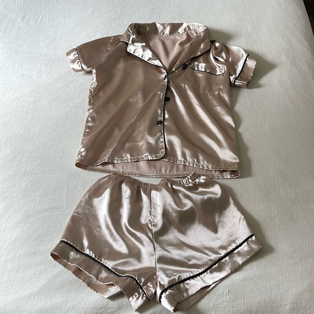 Size small silk pink rose pajama 2 piece set